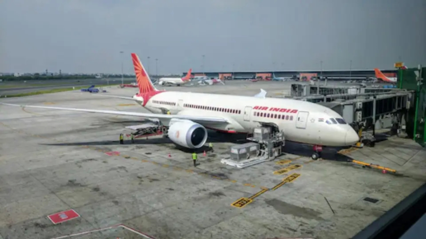 तकनीकी खामी और सुरक्षा जांच के चलते एयर इंडिया की उड़ानों पर असर