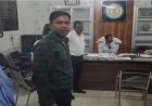 सूरजपुर तहसील में रिश्वत लेते पकड़ा गया बाबू, ACB की छापेमारी