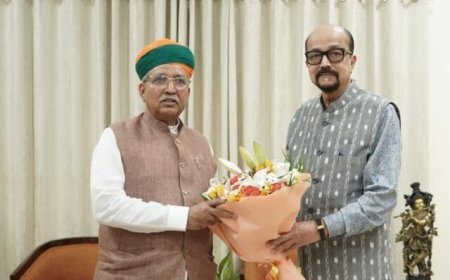 राज्यपाल डेका ने केंद्रीय कानून एवं न्याय मंत्री मेघवाल से सौजन्य भेंट की