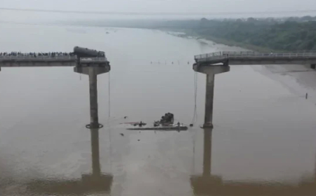 Breaking : वडोदरा में महिसागर नदी पर बड़ा हादसा : चार दशक पुराना पुल ढहा, कई वाहन नदी में गिरे; नौ लोगों की मौत