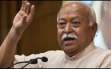 क्या 75 की उम्र में रिटायर हों PM मोदी? मोहन भागवत की टिप्पणी से राजनीति गरमाई