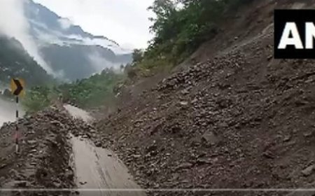 पहाड़ों में बारिश ने मचाया हाहाकार : जम्मू-कश्मीर, हिमाचल और उत्तराखंड में 400 से अधिक सड़कें बंद; 4 लोगों की मौत,स्कूलों में छुट्टी