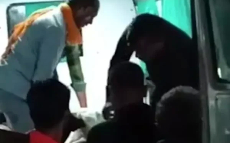 बाराबंकी में सावन के तीसरे सोमवार पर बड़ा हादसा: जलाभिषेक के दौरान मंदिर में फैला करंट,2 श्रद्धालुओं की मौत, 40 से ज्यादा घायल