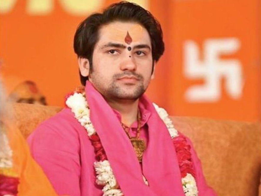 बागेश्वर धाम में बड़ा हादसा : पंडाल गिरने से एक व्यक्ति की मौत, 8 लोग घायल