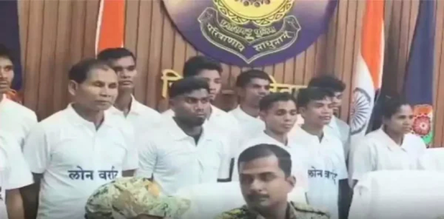 बस्तर में 12 नक्सलियों ने किया सरेंडर, नक्सल मुक्त अभियान को लगातार मिल रही सफलता