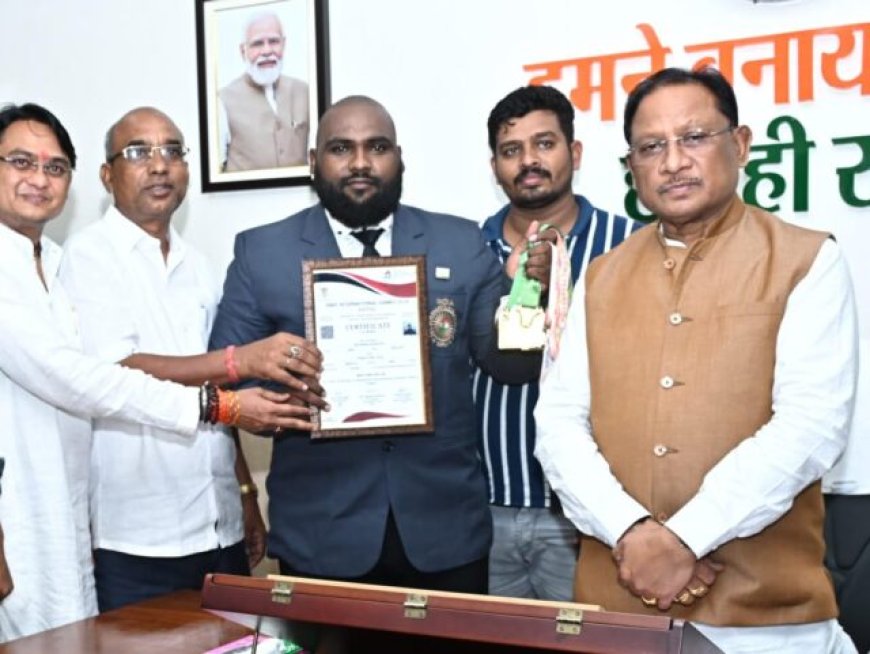 छत्तीसगढ़ के प्रेम राजन रौतिया ने इंटरनेशनल पावरलिफ्टिंग में दिलाया स्वर्ण पदक, मुख्यमंत्री साय से की मुलाकात