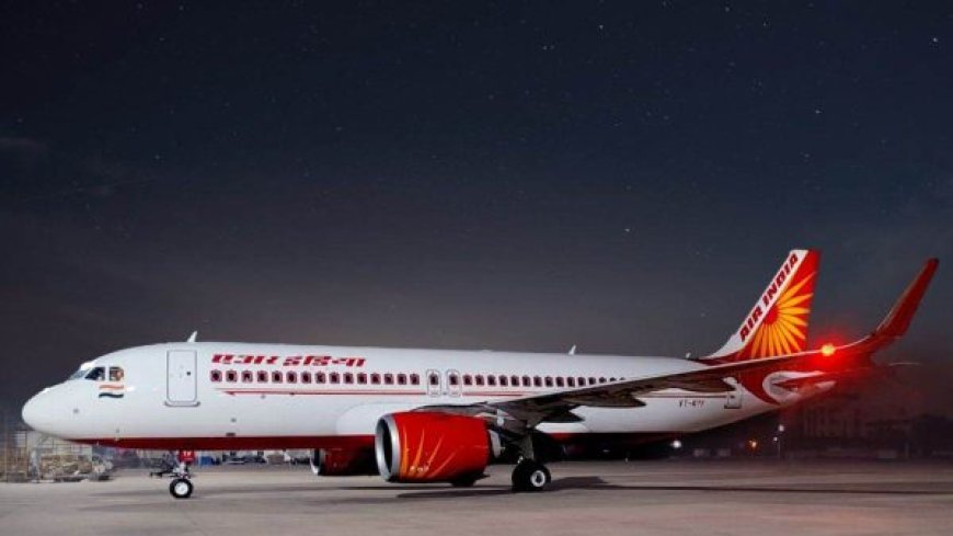 Air India : कॉकपिट में टेक्नीकल फॉल्ट के कारण लखनऊ में एअर इंडिया की उड़ान कैंसिल
