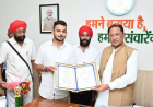 रायपुर: राष्ट्रपति पुरस्कार विजेता देवाशीष और मनतृप्त कौर ने CM से की मुलाकात