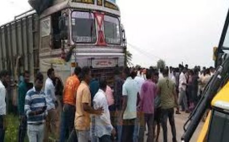 गढ़चिरौली में भीषण हादसा: तेज रफ़्तार ट्रक ने लोगों को लिया चपेट में, चार नाबालिगों की मौत और दो घायल