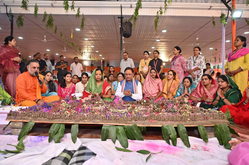 CM विष्णुदेव साय ने सावन में मुख्यमंत्री निवास पर किया रुद्राभिषेक