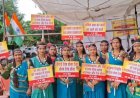 Raipur News: NHM कर्मचारियों का अनूठा प्रदर्शन, छत्तीसगढ़ी गीत गाकर जाहिर की व्यथा