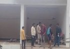 निर्माणाधीन दुकान से अधेड़ की लाश मिलने से मची सनसनी