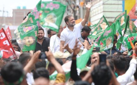 गांधी मैदान से आंबेडकर प्रतिमा तक निकला विशाल मार्च, तेजस्वी यादव समेत INDIA गठबंधन के कई बड़े नेता रहे साथ