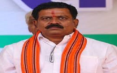 गृह मंत्री विजय शर्मा ने देखी 'द बंगाल फाइल', जनता से फिल्म देखने की अपील