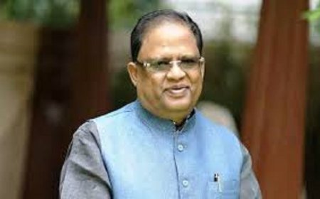 GST 2.0 का अनोखे अंदाज में उत्सव, रोशनी देना भाजपा की परंपराः अमर अग्रवाल