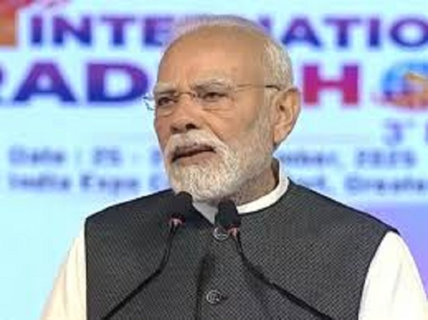 PM मोदी ने किया यूपी इंटरनेशनल ट्रेड शो 2025 का उद्घाटन, आत्मनिर्भर भारत पर दिया जोर