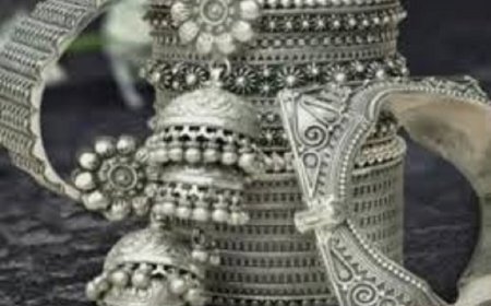 दिनदहाड़े सर्राफा व्यापारी से 86 किलो चांदी लूट, इलाके में दहशत