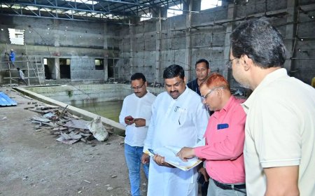 शिक्षा मंत्री गजेंद्र यादव का दुर्ग शहर में बड़ा एक्शन, निर्माणाधीन स्विमिंग पूल का किया निरीक्षण 