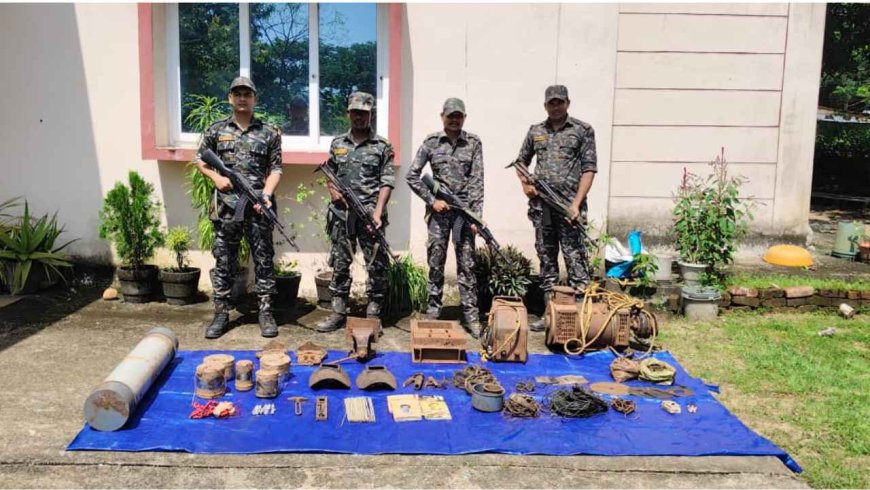 ओडिशा के मलकानगिरी में नक्सलियों की गुप्त बंदूक फैक्ट्री का पर्दाफाश, विस्फोटक समेत भारी मात्रा में सामान बरामद