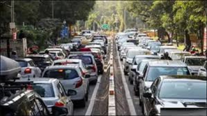 Delhi Vehicle Ban: 1 नवंबर से दिल्ली में गैर BS-6 वाहनों की एंट्री बंद, जानें किन्हें मिलेगी छूट