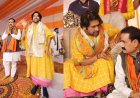 बाबा बागेश्वर की पदयात्रा में शामिल हुए नरोत्तम मिश्रा, बोले- सनातन अमृत है, कई लोगों को हजम नहीं होता