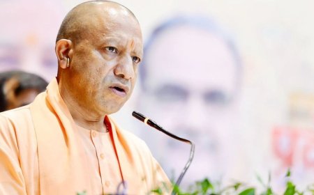 यूपी में अब हर स्कूल में अनिवार्य होगा ‘वंदे मातरम्’ का पाठ, सीएम योगी ने किया बड़ा ऐलान