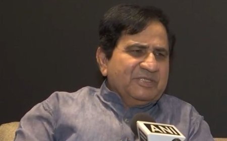 बिहार चुनाव के नतीजे से पहले कांग्रेस को बड़ा झटका, शकील अहमद ने दिया इस्तीफा, जानिए क्या है वजह