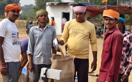 धान खरीदी : समर्थन मूल्य से किसानों को मिल रही राहत,धान उपार्जन केंद्रों में बेहतर व्यवस्था से किसानों में उत्साह