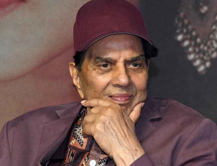 Dharmendra In ICU: दिग्गज अभिनेता धर्मेंद्र की तबीयत बिगड़ी, ICU वेंटीलेटर पर शिफ्ट