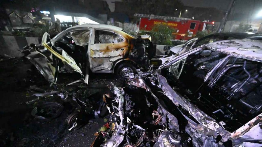 दिल्ली कार ब्लास्ट अपडेट: 8 की मौत, छत्तीसगढ़ के प्रशांत बघेल की कार भी चपेट में