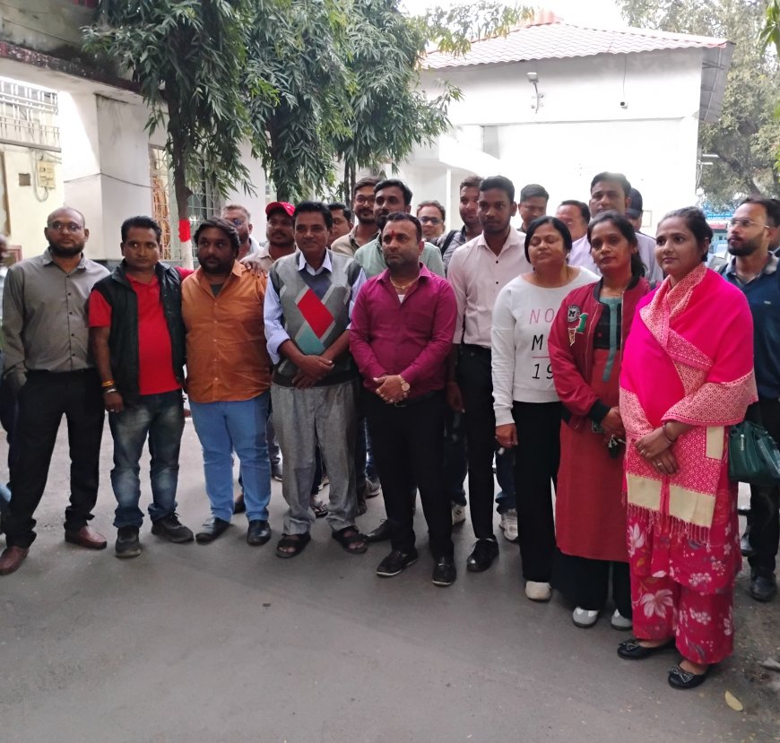 प्रेस क्लब के नए सदस्यों ने नाम यथावत रखने के लिए कलेक्टर और सहायक पंजीयक को सोपा ज्ञापन