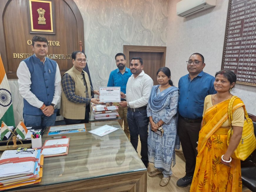 बिलासपुर कलेक्टर संजय अग्रवाल ने बेहतरीन कामों के लिए तीन बीएलओ का किया सम्मान