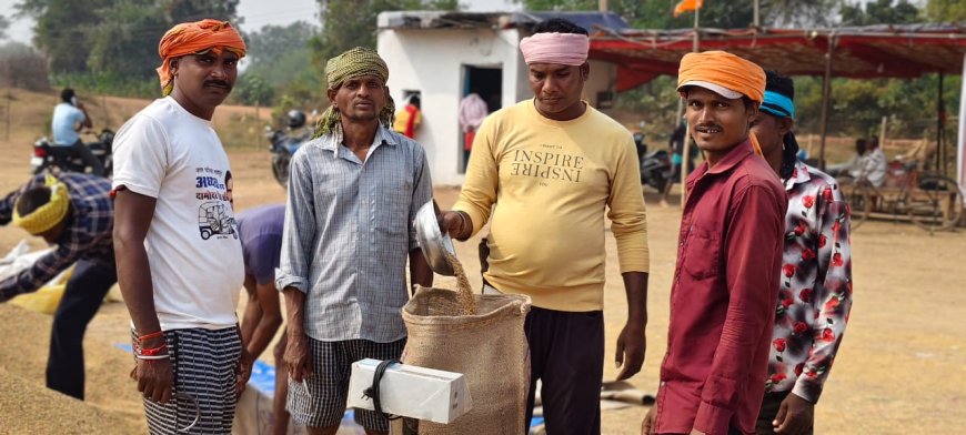 धान खरीदी : समर्थन मूल्य से किसानों को मिल रही राहत,धान उपार्जन केंद्रों में बेहतर व्यवस्था से किसानों में उत्साह