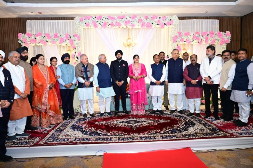 मुख्यमंत्री विष्णुदेव साय और विधानसभा अध्यक्ष डॉ.रमन सिंह बिलासपुर पहुंचे...क्रेडा अध्यक्ष भूपेंद्र सवन्नी की पुत्री के विवाह समारोह में शामिल हुए