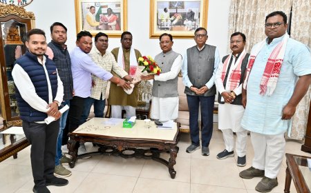 अखिल भारतीय वनवासी कल्याण आश्रम कोरबा के अध्यक्ष रघुराज सिंह उइके ने मुख्यमंत्री को गौरा पूजा महोत्सव में शामिल होने आमंत्रित किया,जिलेभर से 500 ग्राम बैगा प्रतिनिधि और 100 गौरा नृत्य दल होंगे शामिल