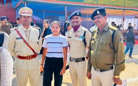 मैं भी एक दिन पहनूंगी पुलिस की वर्दी', गरीब किसान की बेटी साधना यादव ने रच दिया इतिहास