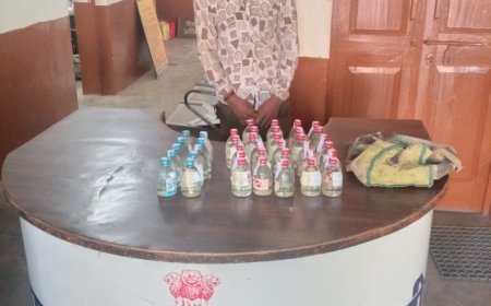 कोनी पुलिस ने पकड़ी अवैध शराब...3120 रुपये की देशी प्लेन 39 पाव शराब जप्त