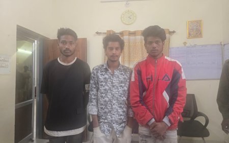 मोटर सायकल एक्सचेंज कराने के नाम पर धार दार चाकू दिखाकर मोटर सायकल एंजेसी मे गाली गलौच करने वाले 03 आरोपियों व 01 विधि से संघर्षरत बालक को तखतपुर पुलिस ने गिरफ्तार कर भेजा जेल