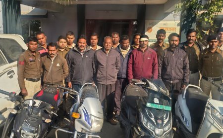 उरगा क्षेत्र में तिहरे हत्याकांड का खुलासा... तंत्र-मंत्र के नाम पर की गई तीन हत्याओं का पुलिस ने किया पर्दाफाश...5 लाख रुपये को 2 करोड़ 50 लाख...रुपये करने का लालच देकर रची गई साजिश