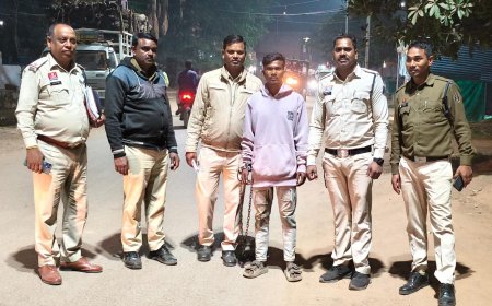 सोशल मीडिया पर हथियार लहराकर वीडियो वायरल कर क्षेत्र में दहशत फैलाने वाले 02 आरोपी को 24 घंटे में गिरफ्तार...कोटा पुलिस की त्वरित कार्रवाई से घातक हथियार जब्त