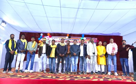 अमर शहीद वीर नारायण सिंह की 168वीं पुण्यतिथि स्मृति दिवस धूमधाम से मनाई गई...