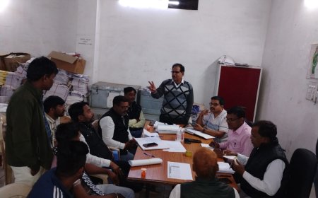 दावा - आपत्ति की प्रगति की जानकारी राजनीतिक दलों को बैठक लेकर दी गई,नाम जुड़वाने अब तक 1037 आवेदन