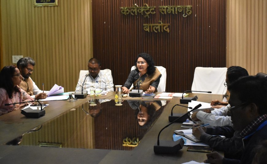 समय-सीमा की बैठक में अधिकारियों को दिए निर्देश...धान बिक्री करने में किसानों को किसी भी प्रकार की असुविधा न हो: कलेक्टर मिश्रा