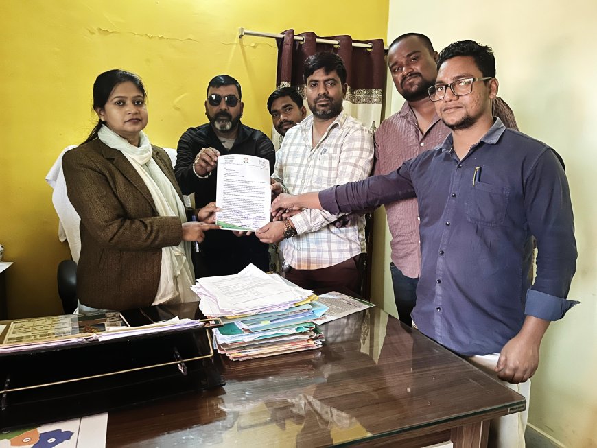 विपक्षी पार्षदों ने स्ट्रीट लाइट सुधारने समेत 5 सूत्रीय मांगों का ज्ञापन सौंपा