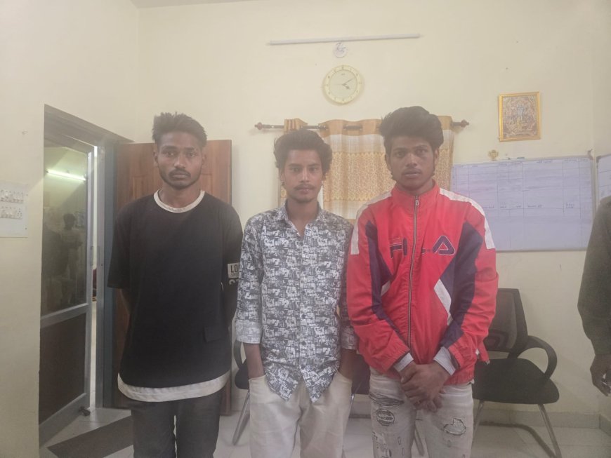 मोटर सायकल एक्सचेंज कराने के नाम पर धार दार चाकू दिखाकर मोटर सायकल एंजेसी मे गाली गलौच करने वाले 03 आरोपियों व 01 विधि से संघर्षरत बालक को तखतपुर पुलिस ने गिरफ्तार कर भेजा जेल