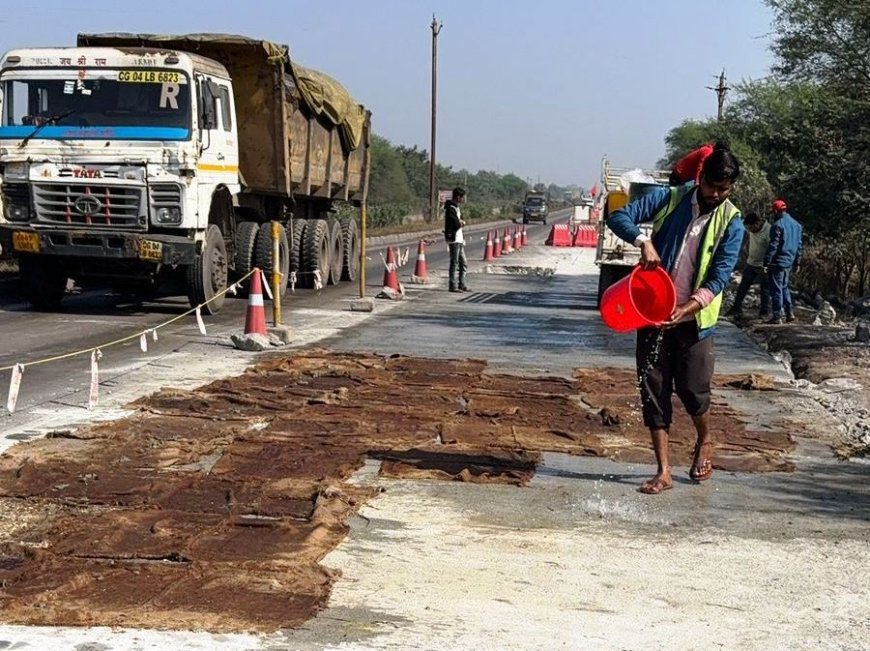 रायपुर-बिलासपुर हाइवे : ब्लैक स्पॉट्स में अंडरपास और सर्विस लेन निर्माण, हाइवे को मवेशीरहित बनाने की कोशिश...रिकॉर्ड वृक्षारोपण से मनमोहक हुआ सफर...सुरक्षित और निर्बाध सफर के लिए एनएचएआई द्वारा किए जा रहे कई काम