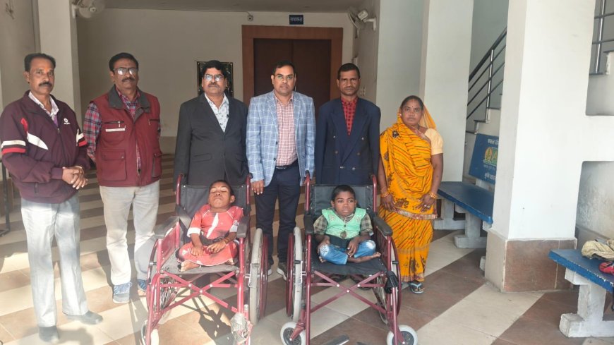 जनदर्शन में करण और मीना को मिला व्हीलचेयर...कुल 86 आवेदन प्राप्त हुए