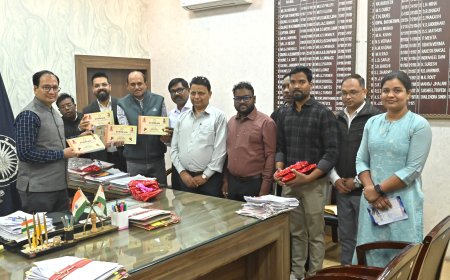 कलेक्टर ने किया ब्रेल लिपि कैलेण्डर का विमोचन