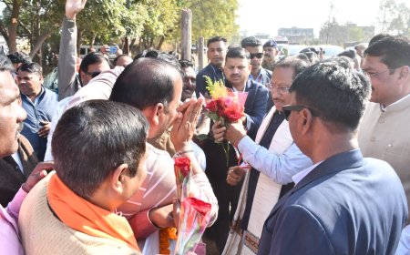 मुख्यमंत्री विष्णु देव साय का कोरबा आगमन, हेलीपेड पर हुआ भव्य स्वागत