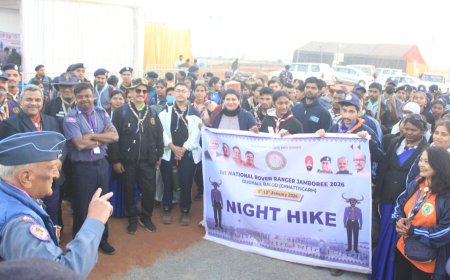 नाईट हाइक कार्यक्रम के तहत 385 रोवर रेंजर्स ने लिया हिस्सा